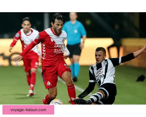 埃默森本赛季在热刺表现稳健，攻防两端持续提升